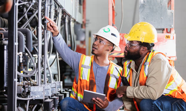 Best Local Electrician Companies  in Ithaca, MI