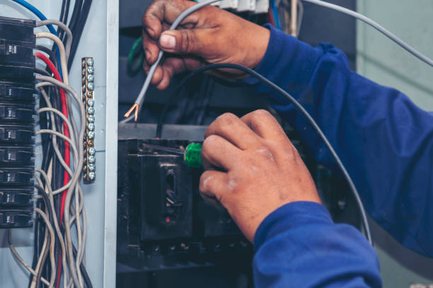 Best Emergency Electrical Repair  in Ithaca, MI